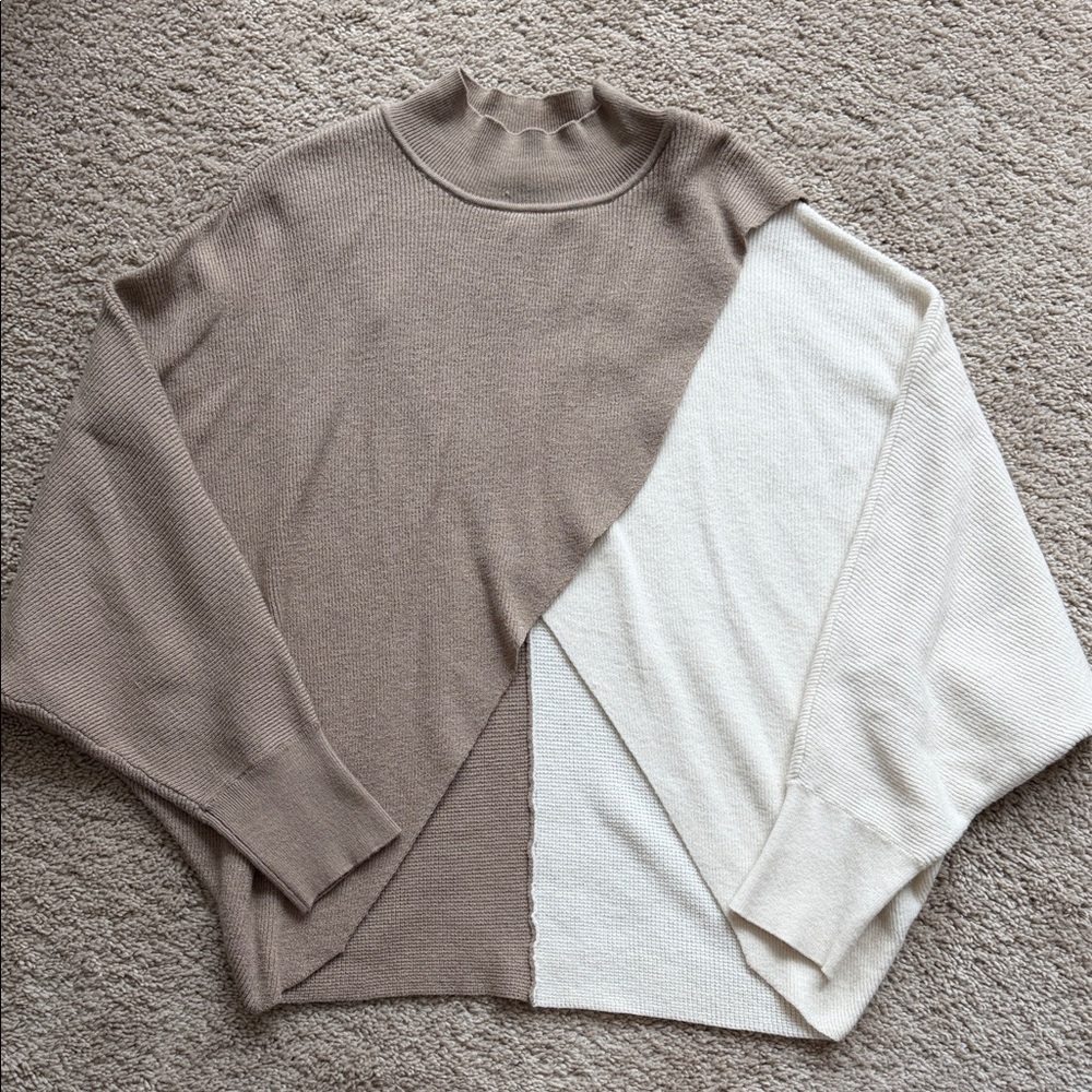 Neutral Colorblock Mock-Neck Sweater - Beige & Cream